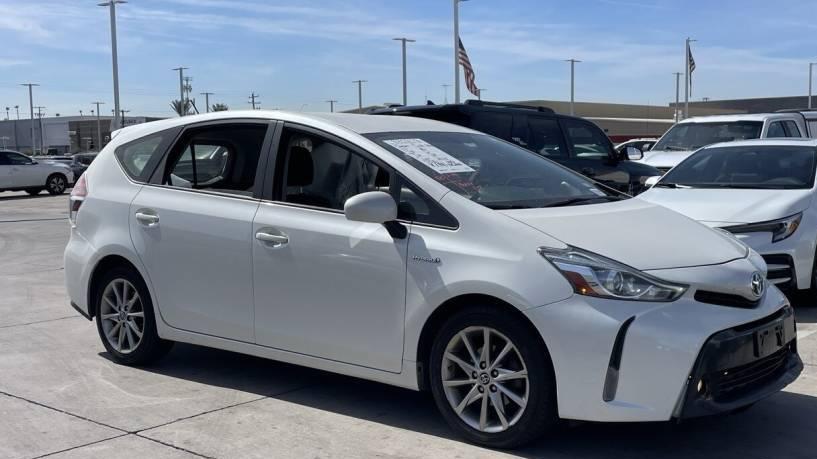 TOYOTA PRIUS V 2017 JTDZN3EU3HJ058552 image